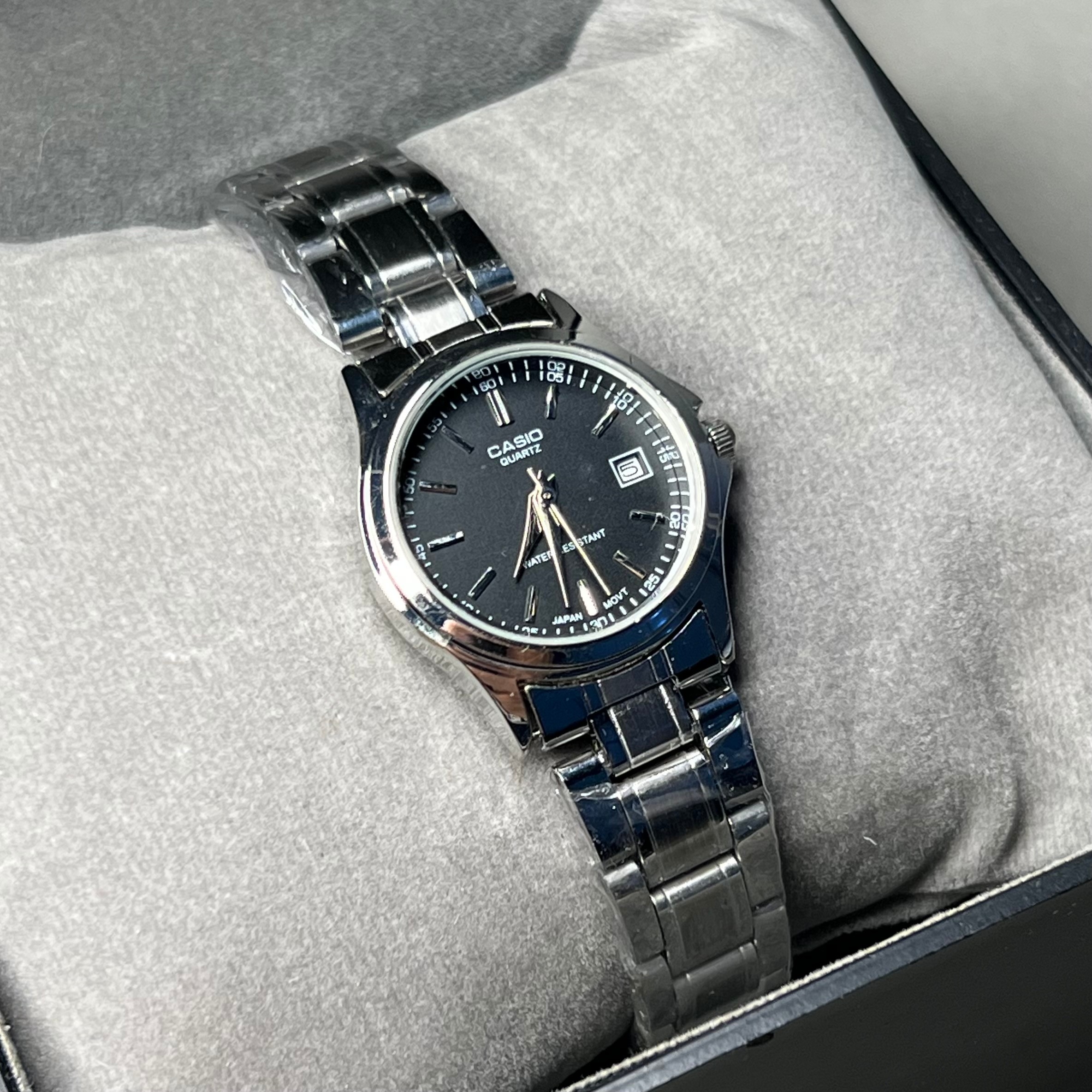ساعت مچی زنانه کاسیو کلاسیک تقویم دار