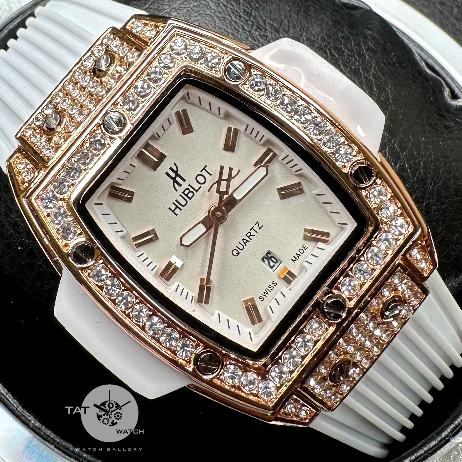 ساعت مچی زنانه هابلوت نگین دار جعبه رنگبندی Hublot