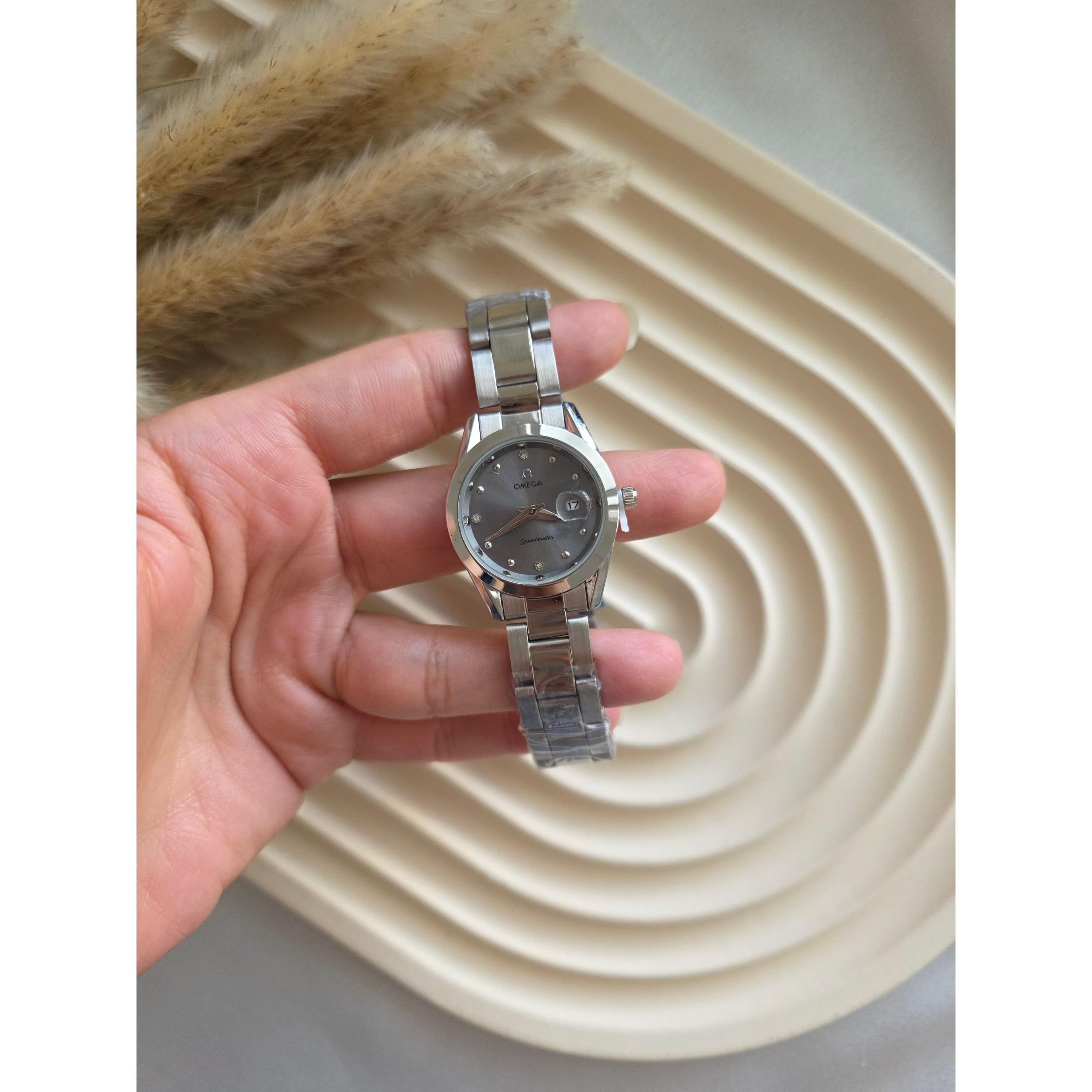 ساعت دخترانه امگا نقره ای صفحه طوسی