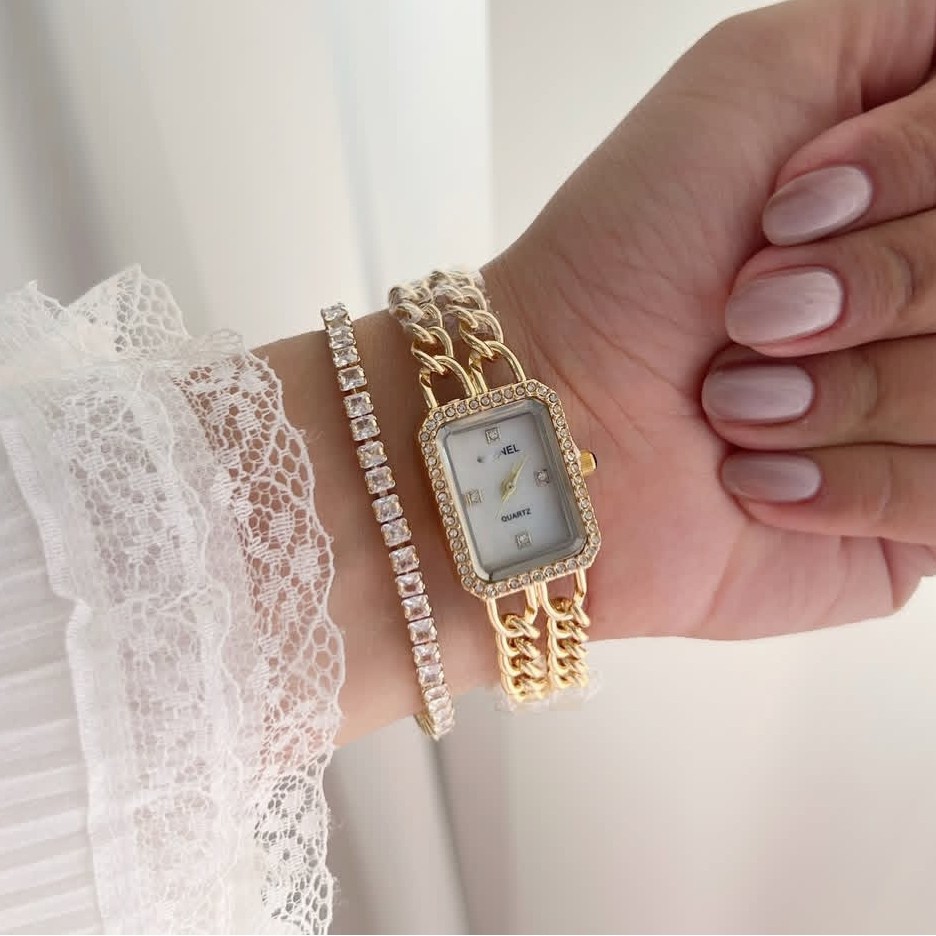 ست 5 تیکه دستبند و ساعت مچی زنانه بند استیل زنجیری طرح کارتیر Chanel