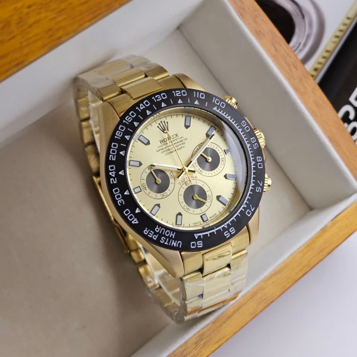 ساعت مچی مردانه رولکس Rolex دیتونا کرنوگراف daytona بند استیل قاب کربنی