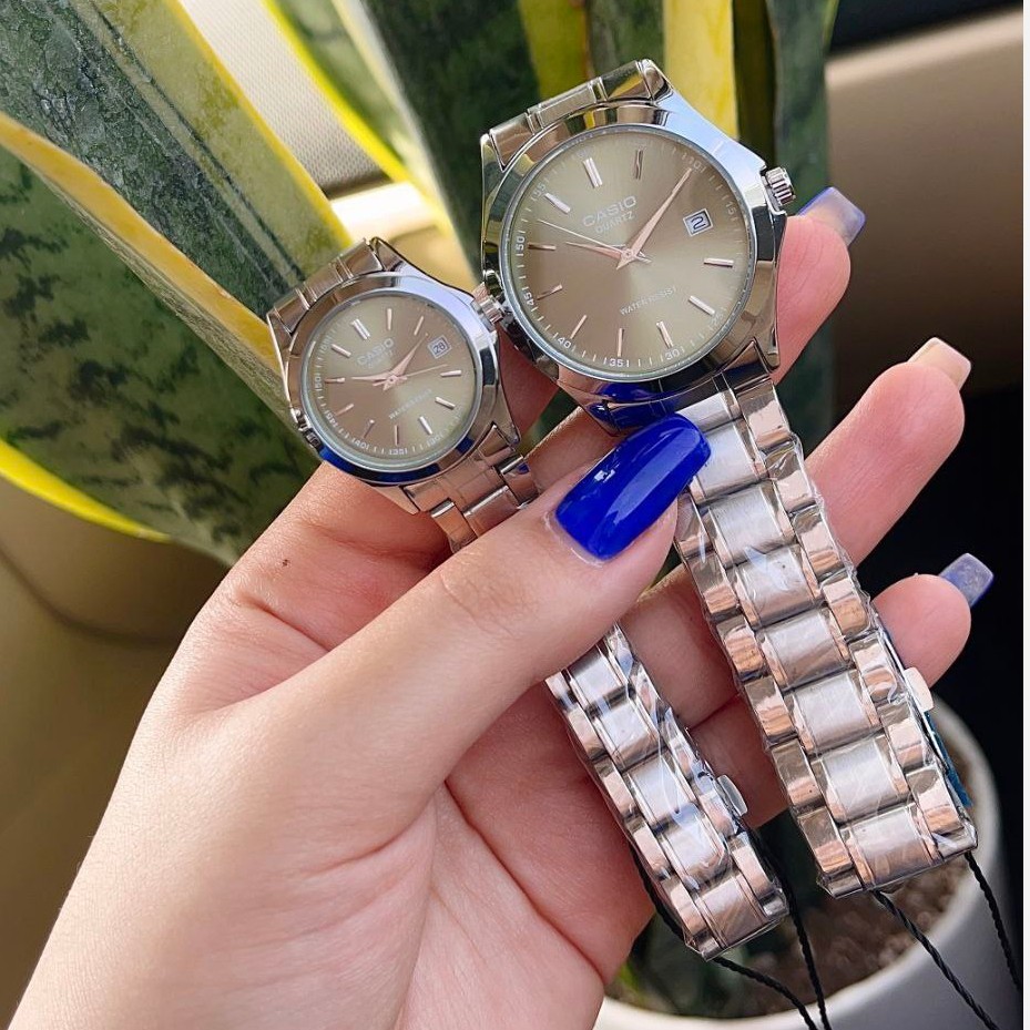 ست و تک زنانه مردانه ساعت مچی بند استیل صفحه رنگی کاسیو دارای رنگبندی Casio