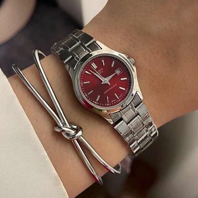ست و تک زنانه مردانه ساعت مچی بند استیل صفحه رنگی کاسیو دارای رنگبندی Casio