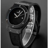 ساعت مچی مردانه شیک و جذاب هابلوت دارای رنگبندی HUBLOT