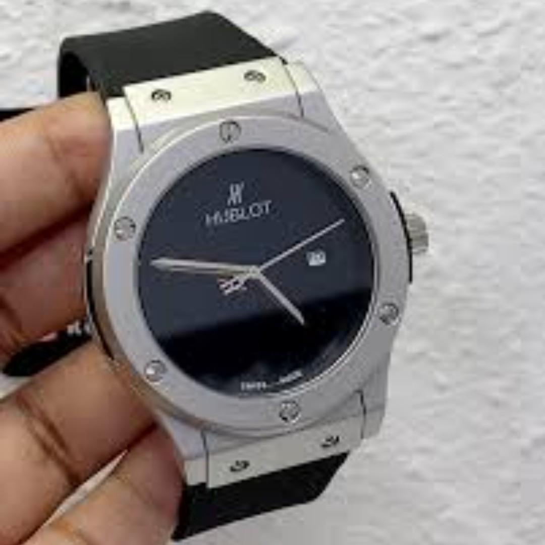 ساعت مچی مردانه هابلوت تقویم فعال دارای رنگبندی hublot