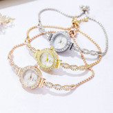 ساعت مچی زنانه دستبندی ظریف پیاژه piaget