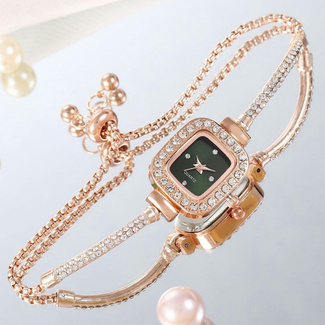 ساعت مچی زنانه دستبندی ظریف پیاژه piaget