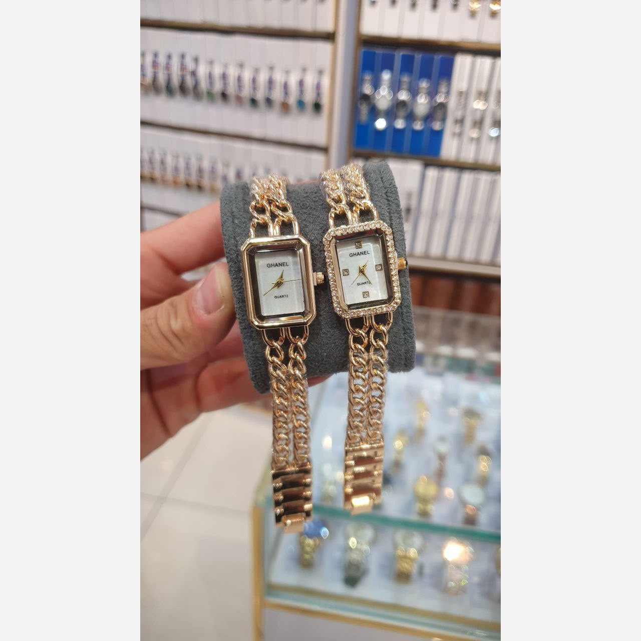 ساعت مچی زنانه بند استیل زنجیری طرح کارتیر