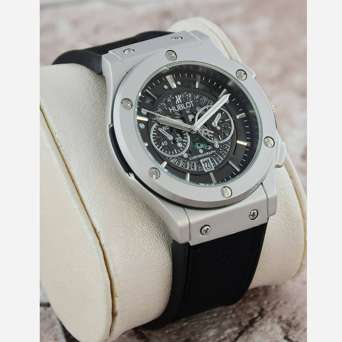 ساعت مچی مردانه هابلوت تقویم نمایان طرح کرنو موتور شرکتی HUBLOT