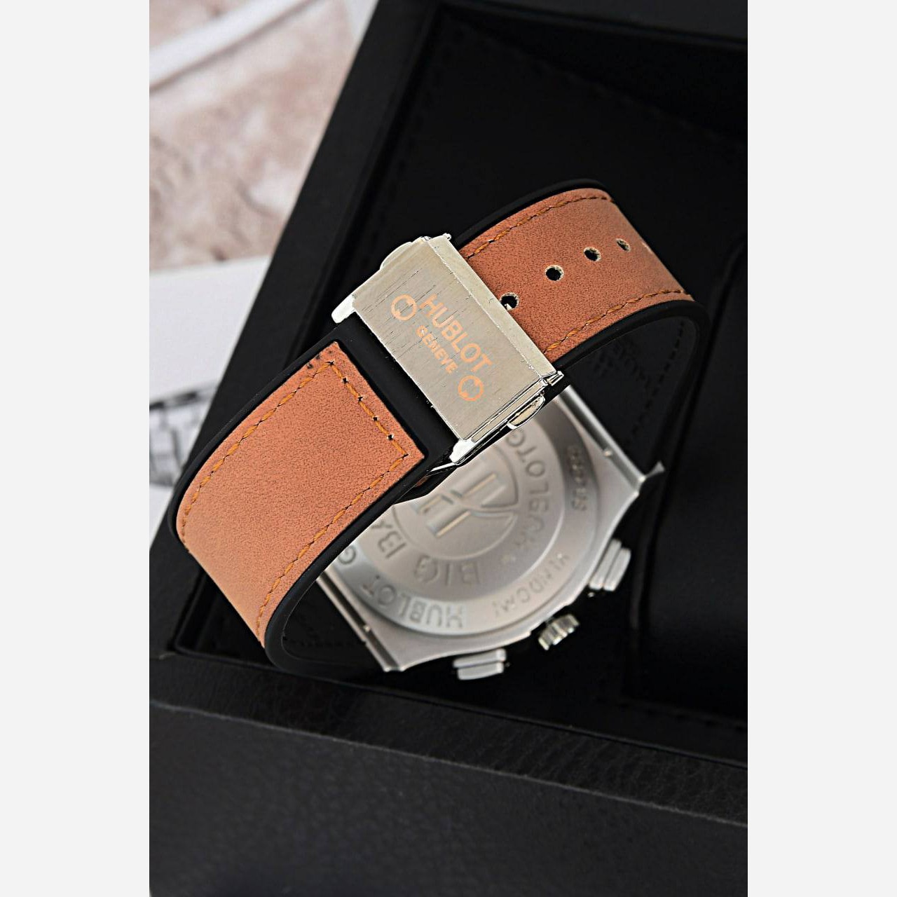 ساعت مچی مردانه هابلوت تقویم نمایان طرح کرنو موتور شرکتی HUBLOT