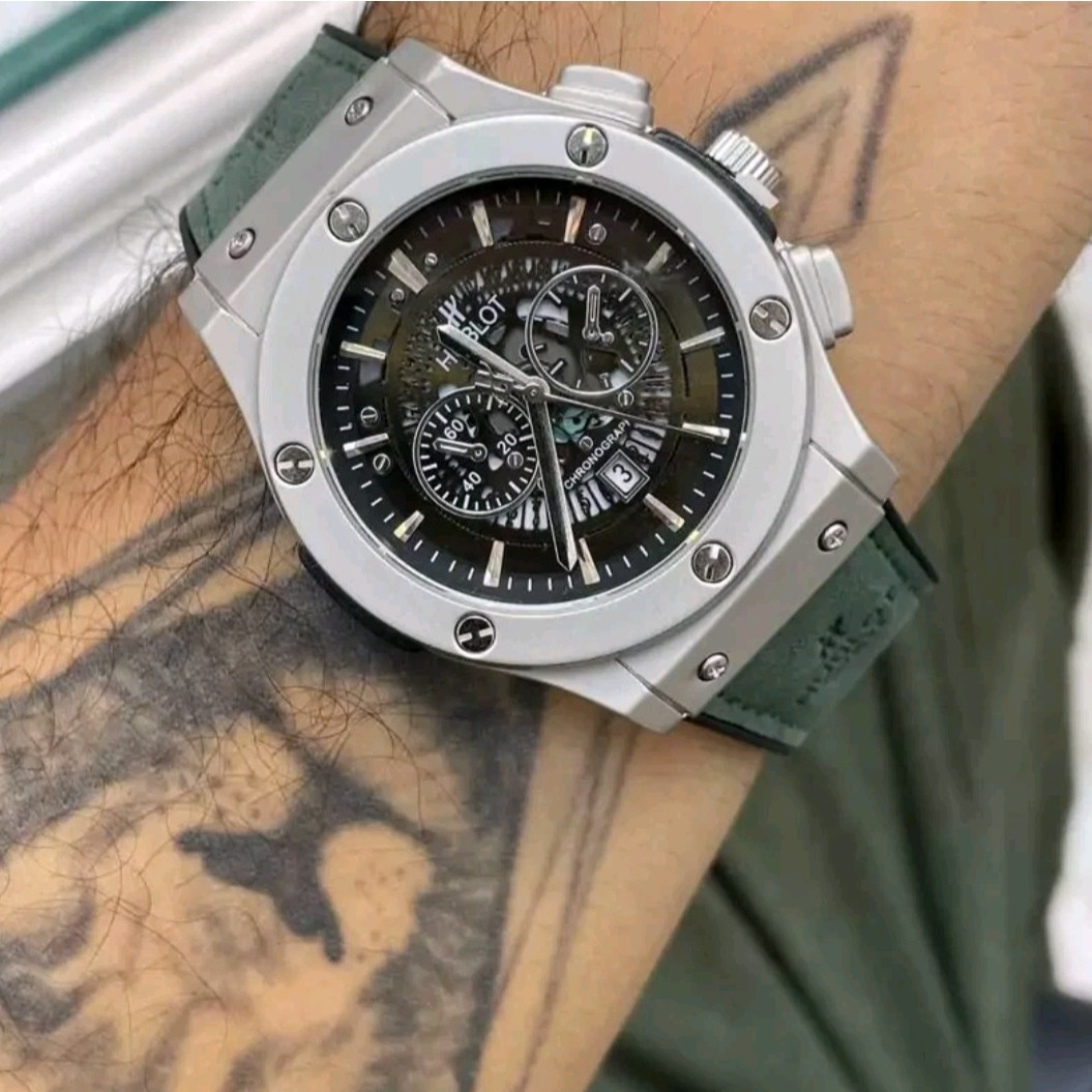 ساعت مچی مردانه هابلوت تقویم نمایان طرح کرنو موتور شرکتی HUBLOT