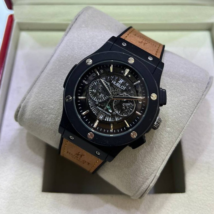 ساعت مردانه هابلوت تقویم نمایان طرح کرنو موتور شرکتی HUBLOT