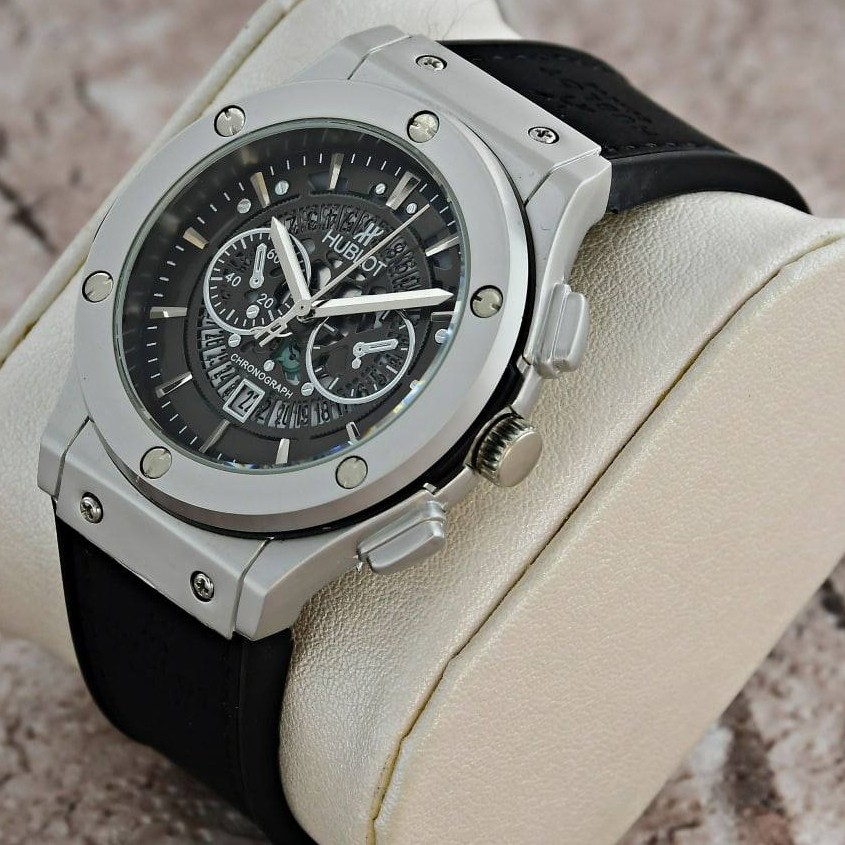 ساعت مچی مردانه هابلوت تقویم نمایان طرح کرنو موتور شرکتی HUBLOT
