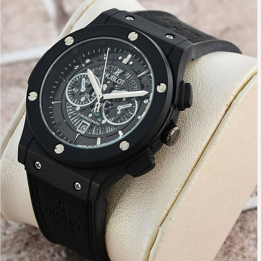 ساعت مچی مردانه هابلوت تقویم نمایان طرح کرنو موتور شرکتی HUBLOT