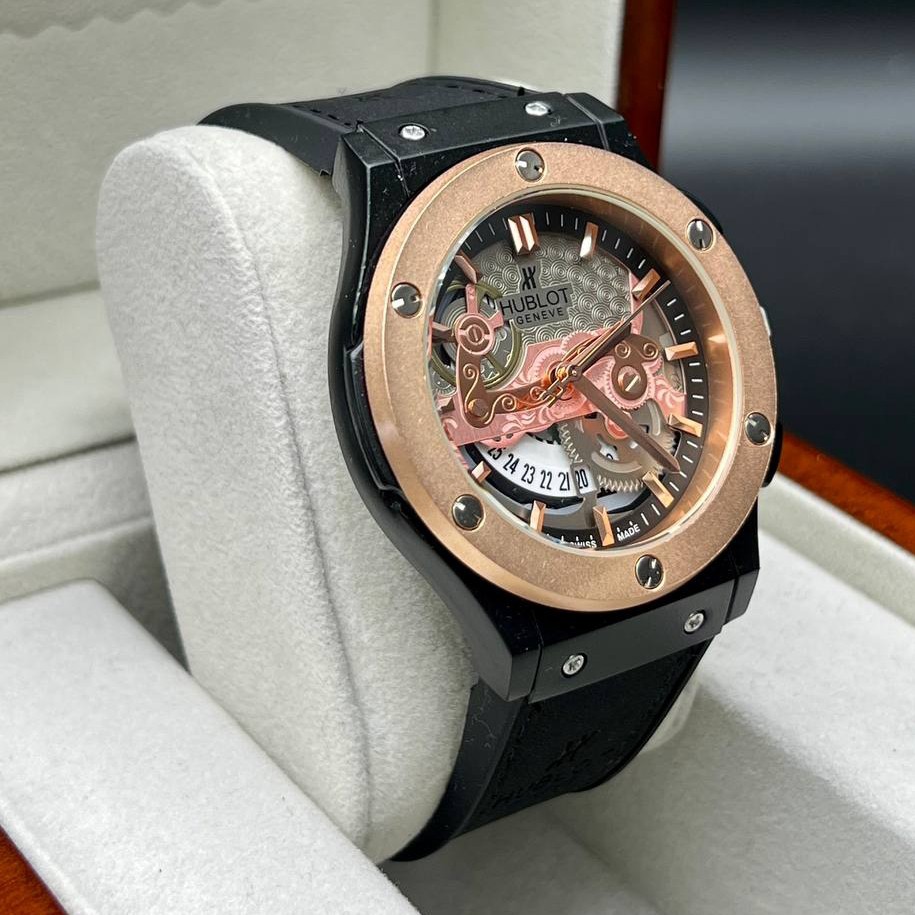 ساعت مچی مردانه هابلوت طرح کرنو موتور شرکتی HUBLOT