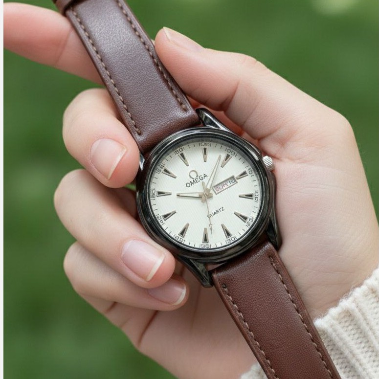 ساعت مچی مردانه دو تقویم بند چرم کلاسیک اومگا Omega