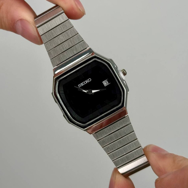 ساعت مچی مردانه بند استیل کرکره ای سیکو Seiko
