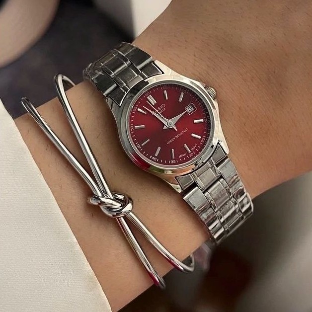 ساعت مچی ست و تک زنانه مردانه کاسیو دارای رنگبندی Casio