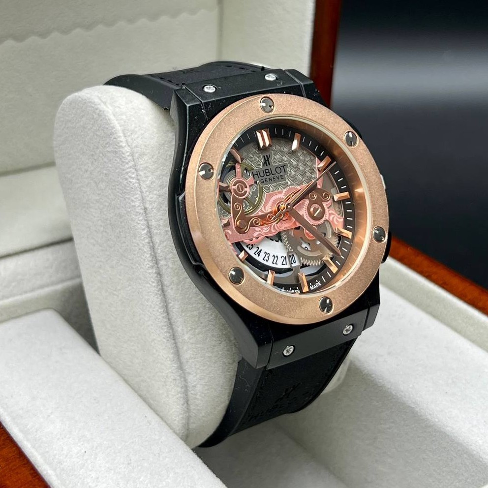 ساعت مچی مردانه هابلوت تقویم نمایان طرح کرنو موتور شرکتی HUBLOT