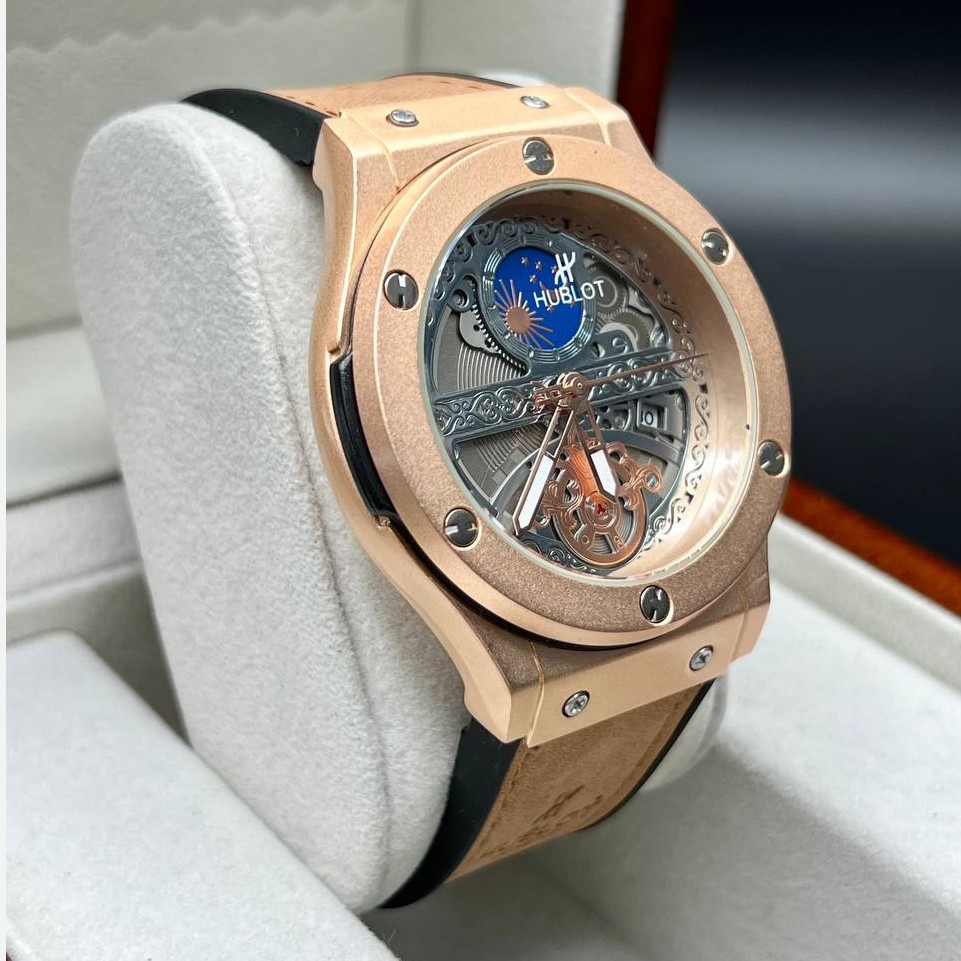 ساعت مچی مردانه هابلوت تقویم نمایان طرح کرنو موتور شرکتی HUBLOT