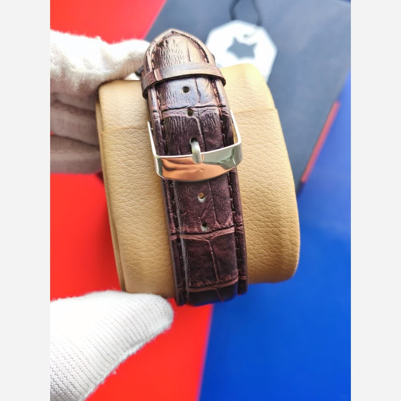 ساعت مچی مردانه سیکو SEIKO بند چرم قهوه ای صفحه سفید