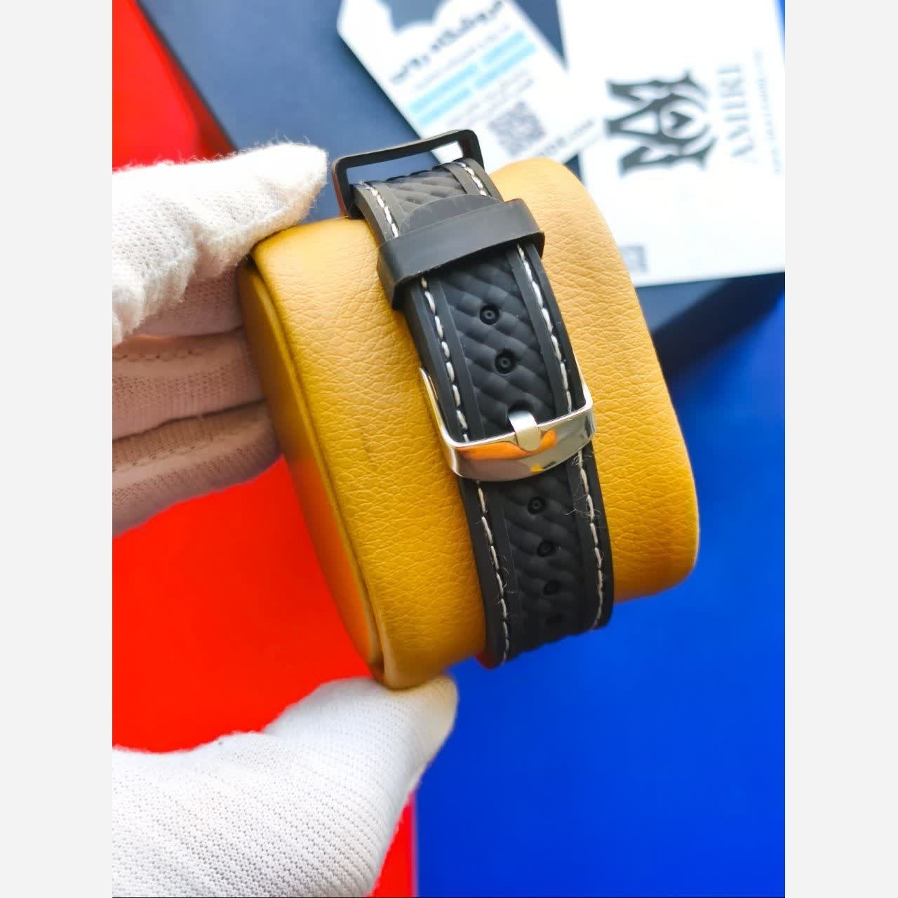 ساعت مچی عقربه ای مردانه اومگا OMEGA بند رابر مشکی