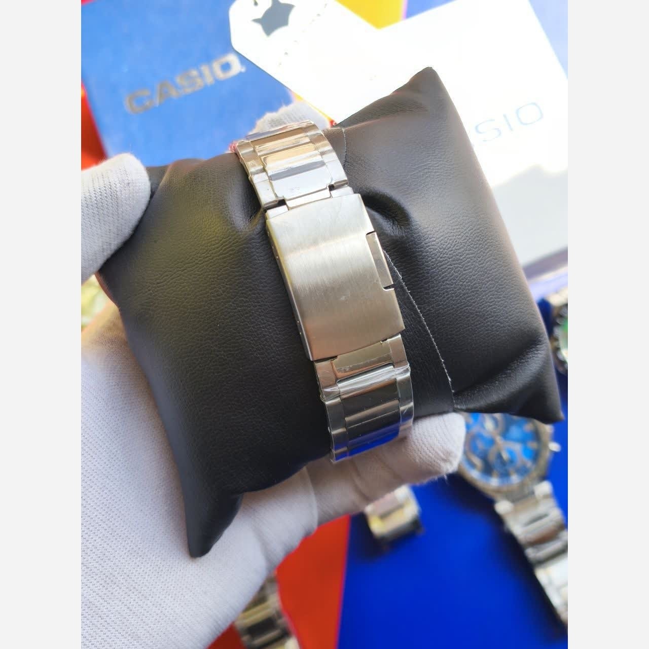 ساعت مچی مردانه کاسیو CASIO EDIFICE موتور ژاپنی صفحه سبز دور مشکی