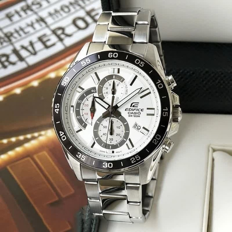 ساعت مچی مردانه کاسیو CASIO EDIFICE موتور ژاپنی صفحه سفید دور مشکی