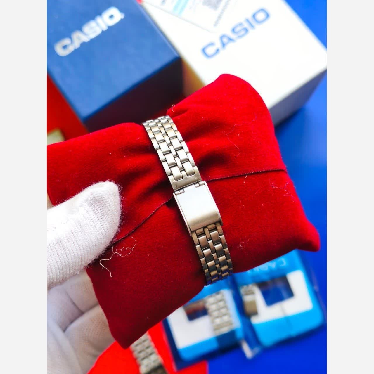 ساعت مچی مردانه کاسیو CASIO دیجیتال صفحه گرد سفید