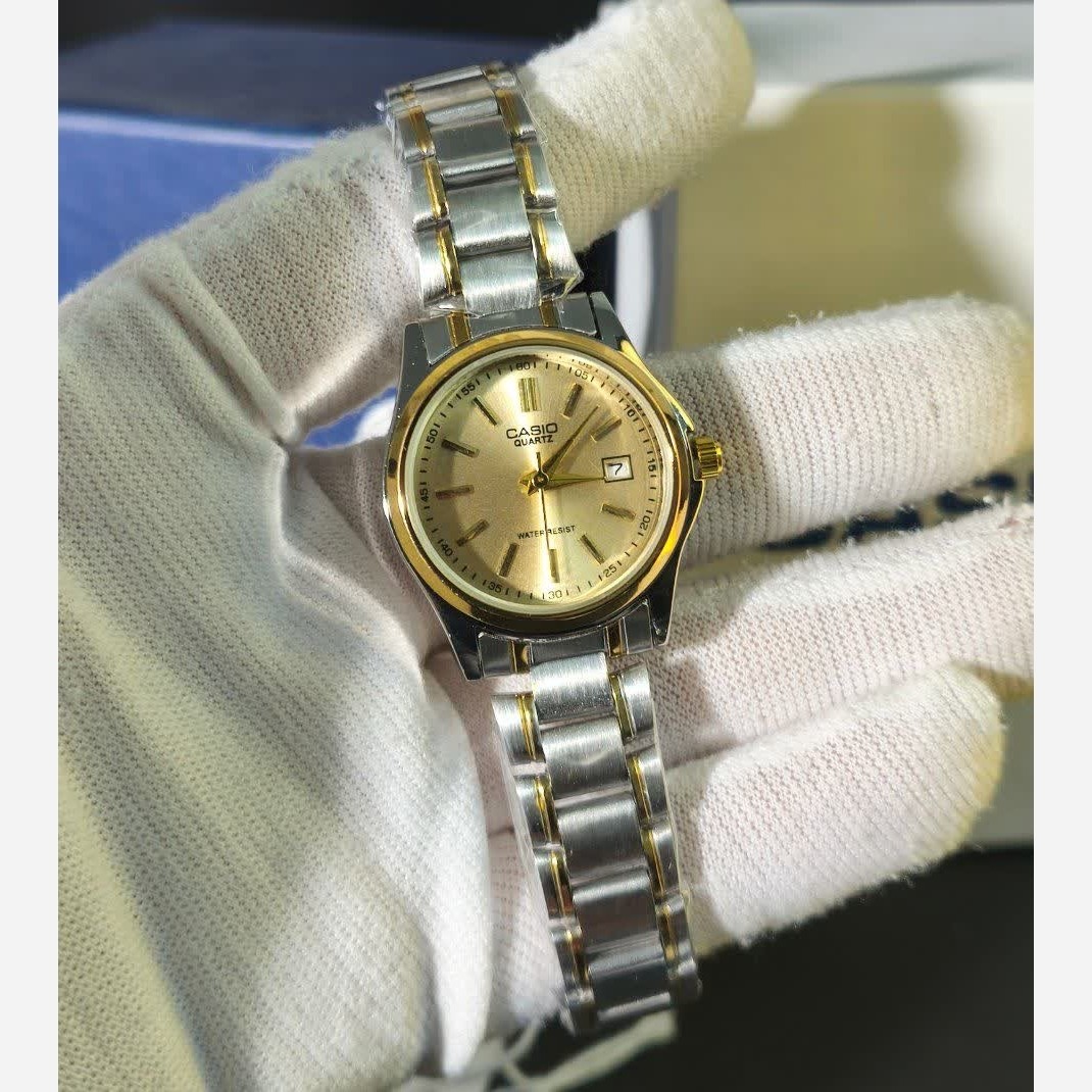 ساعت مچی زنانه کاسیو CASIO موتور ژاپنی صفحه طلایی + جعبه
