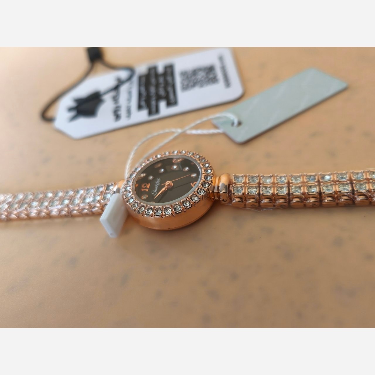 ساعت مچی دخترانه فول نگین الماسی Royal Crown صفحه مشکی