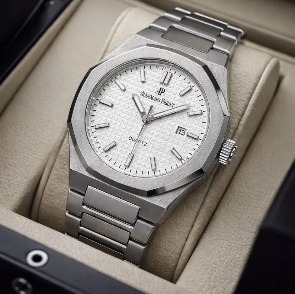 ساعت مچی عقربه ای مردانه اودمار پیگه Audemars Piguet نقره ای سفید + + فول پک