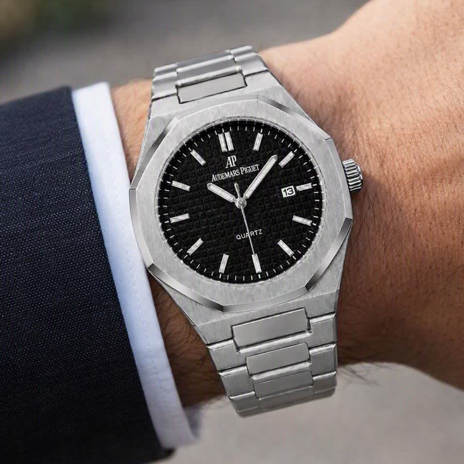 ساعت مچی عقربه ای مردانه اودمار پیگه Audemars Piguet نقره ای مشکی+ + فول پک