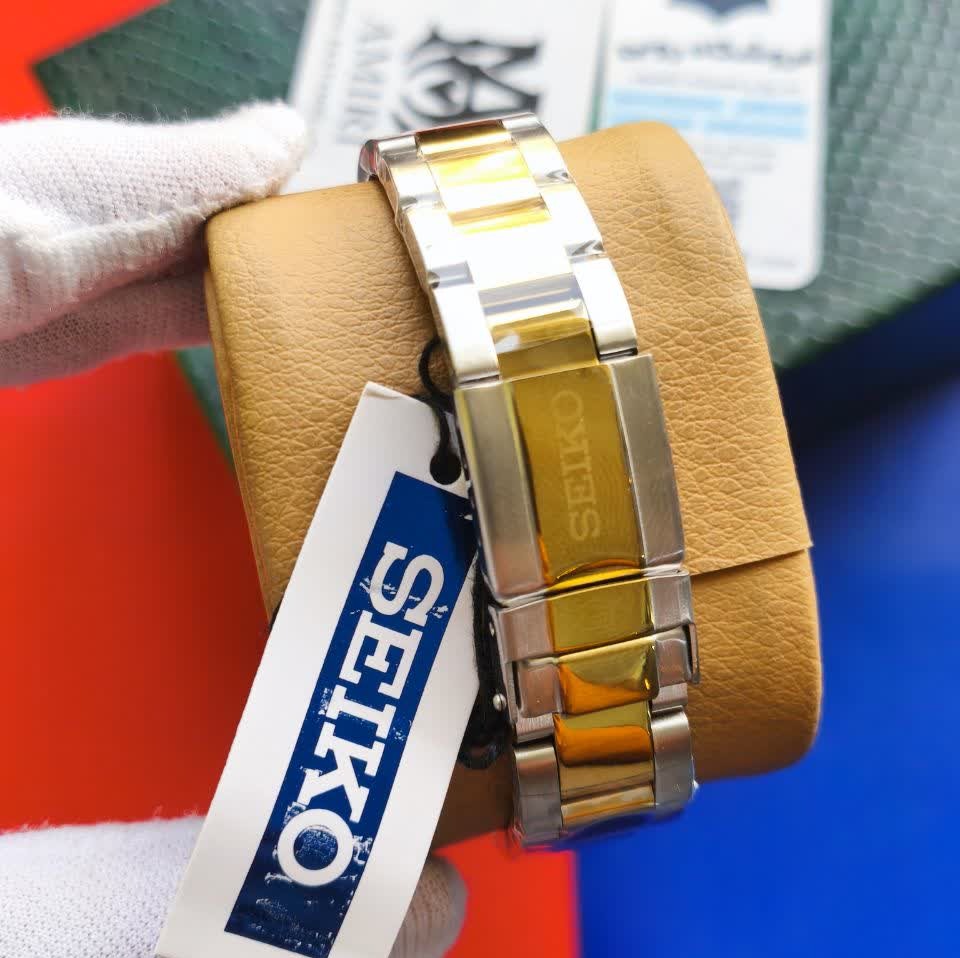 ساعت مچی اتوماتیک مردانه سیکو پنج SEIKO 5 نقره ای طلایی صفحه مشکی
