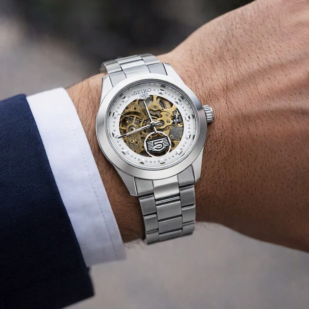 ساعت مچی اتوماتیک مردانه سیکو پنج SEIKO 5 نقره ای