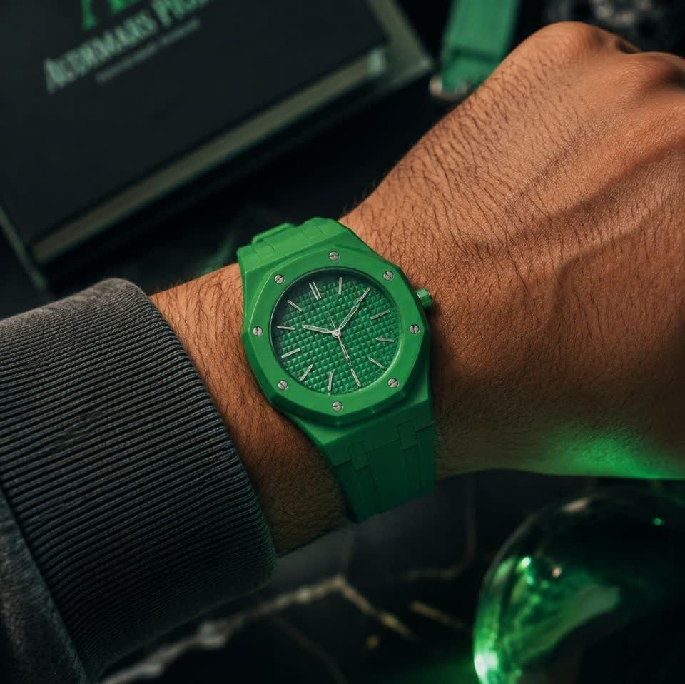 ساعت اسپرت سواچ پیگه AP Swatch Royal Pop (ZZ) فول پک سبز پرنگ