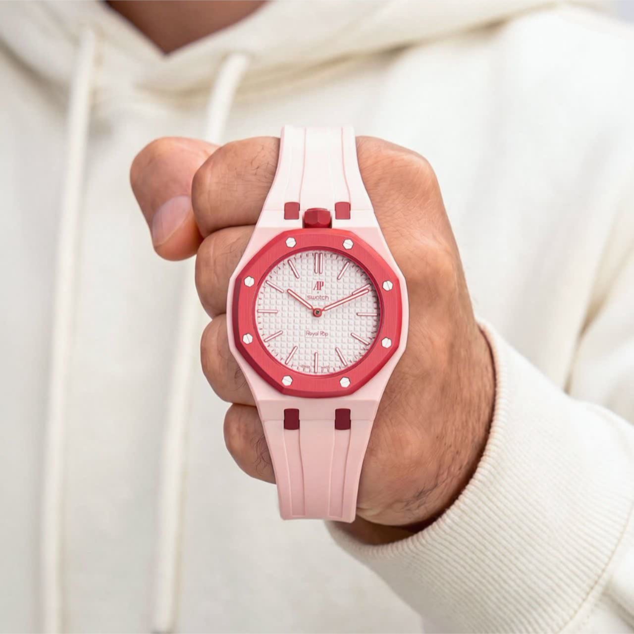 ساعت اسپرت سواچ پیگه AP Swatch Royal Pop (ZZ) فول پک قرمز