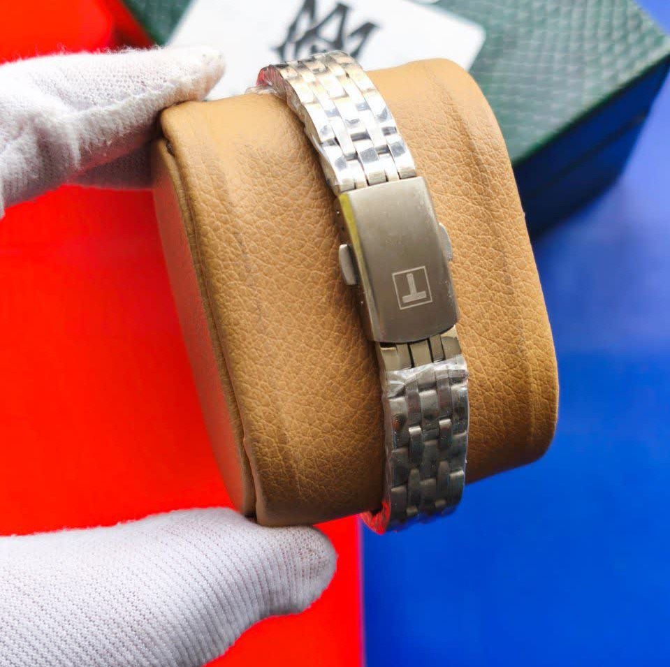 ساعت مچی زنانه تیسوت TISSOT صفحه مشکی