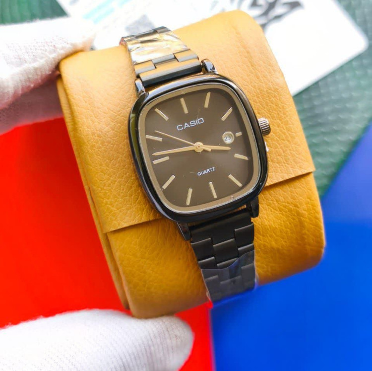 ساعت مچی زنانه کاسیو اولدمانی CASIO موتور ژاپن کدP14 + جعبه