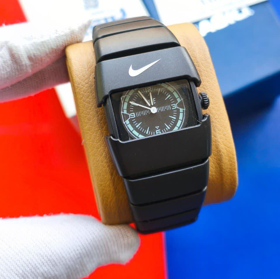 ساعت مچی مردانه نایک فضایی Nike قفل مخفی رنگ مشکی