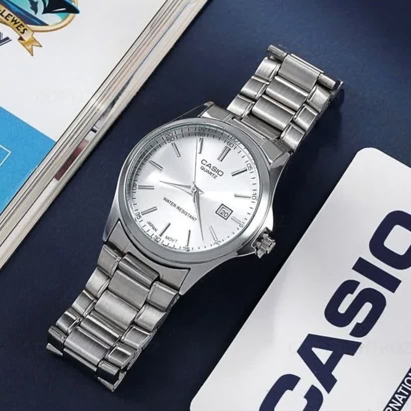 ساعت مچی مردانه کاسیو CASIO موتور ژاپن صفحه سفید مدلP1 + جعبه