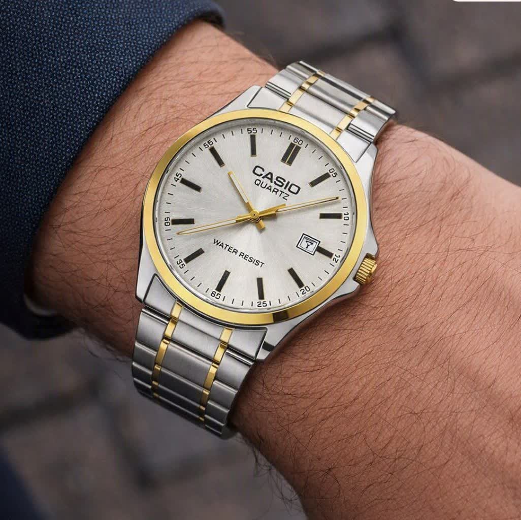ساعت مچی مردانه کاسیو CASIO موتور ژاپن طلایی صفحه سفید مدلP2 + جعبه