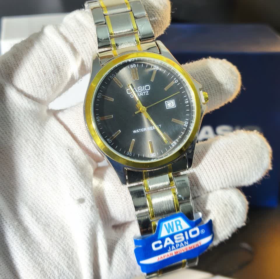ساعت مچی مردانه کاسیو CASIO موتور ژاپن طلایی صفحه مشکی مدلP3 + جعبه