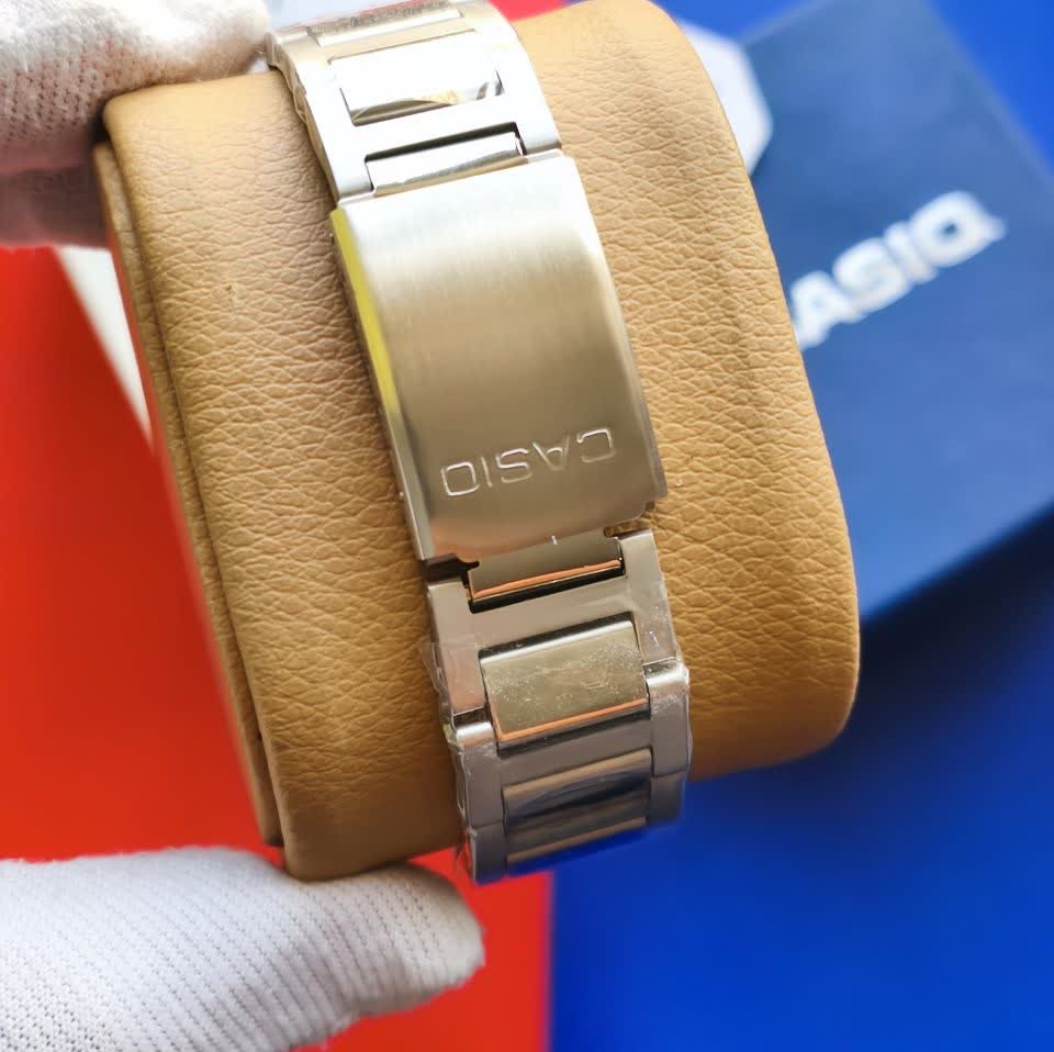 ساعت مچی مردانه کاسیو CASIO موتور ژاپن نقره ای سرمه ای کد462 + جعبه