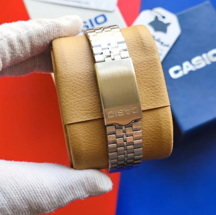 ساعت مچی دیجیتال مردانه کاسیو CASIO ژاپنی مدل WR + جعبه اصلی