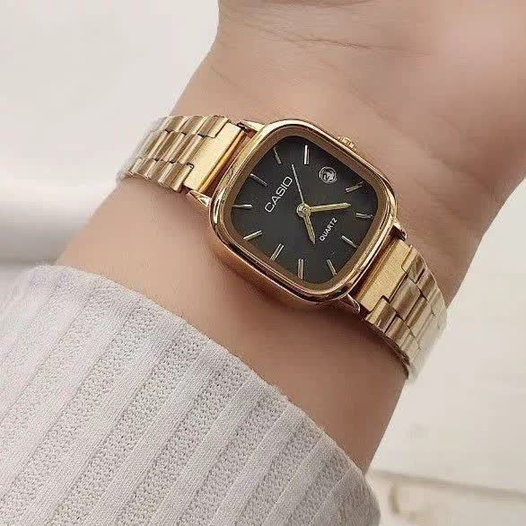 ساعت مچی زنانه کاسیو اولدمانی CASIO موتور ژاپن طلایی مشکی
