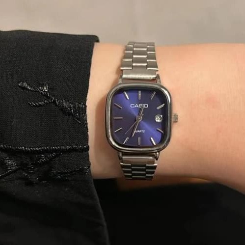 ساعت مچی زنانه کاسیو اولدمانی CASIO موتور ژاپن صفحه آبی