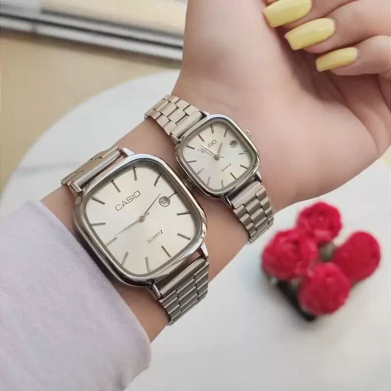 ست ساعت مچی مردانه و زنانه کاسیو اولدمانی CASIO موتور ژاپن صفحه تمام نقره ای