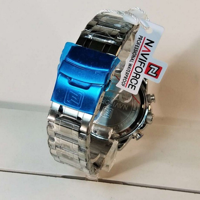 ساعت مچی عقربه ای مردانه نیوی فورس مدل NF 9182 silver