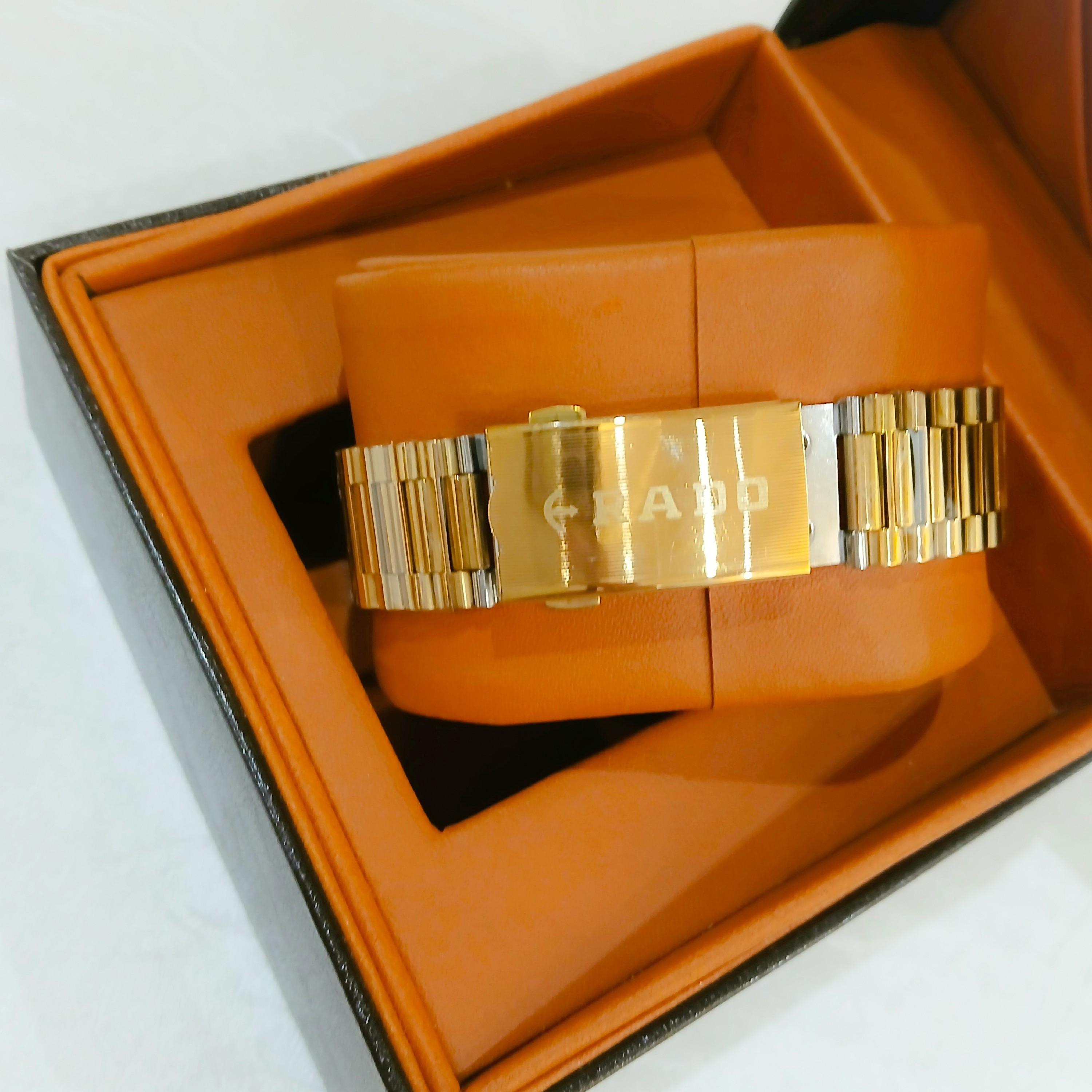 ساعت رادو اتومات RADO تخم مرغی بدنه تمام سرامیک لنگر چرخون ژاپن